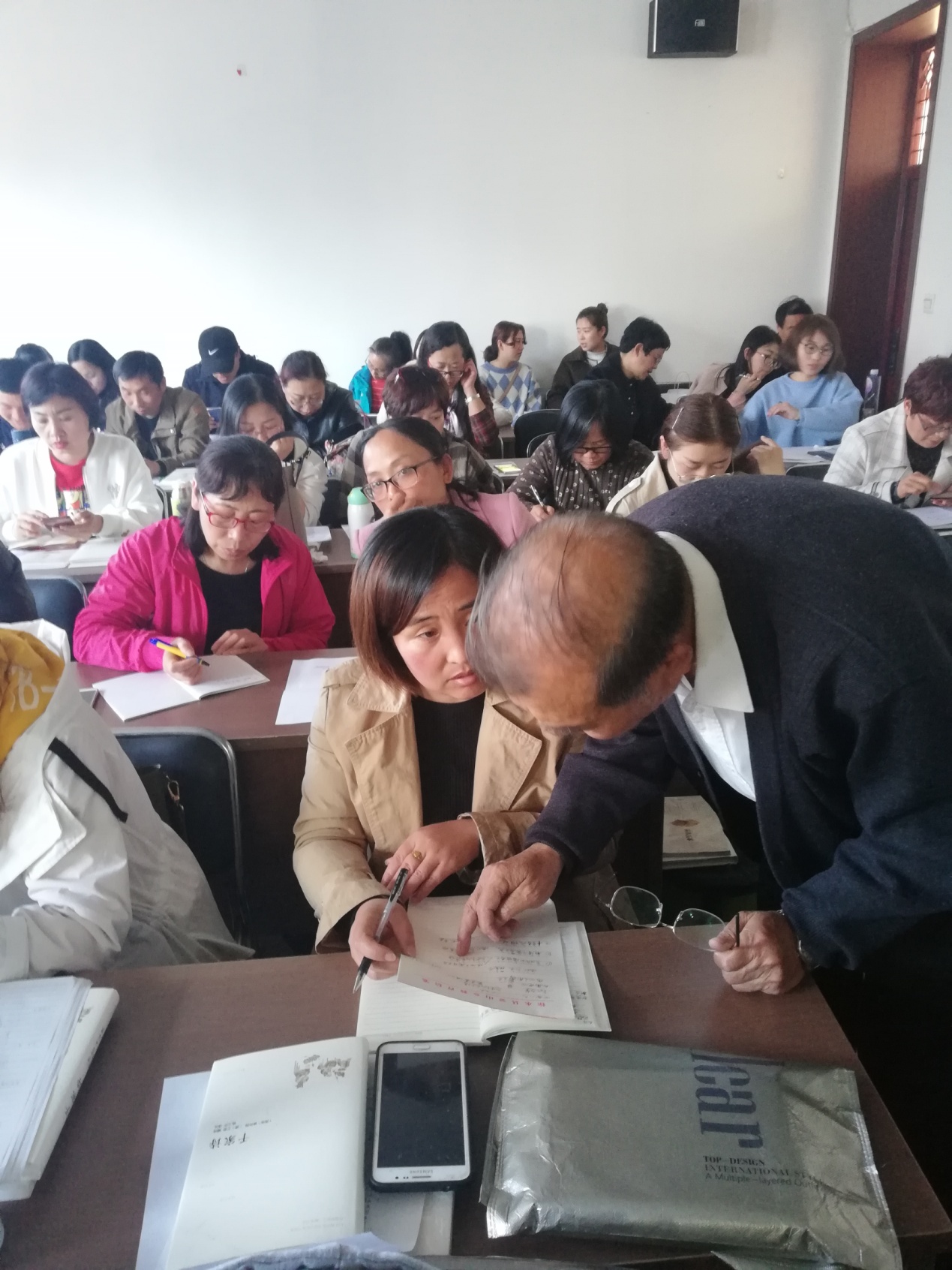 李树贵老师给学员精心指导